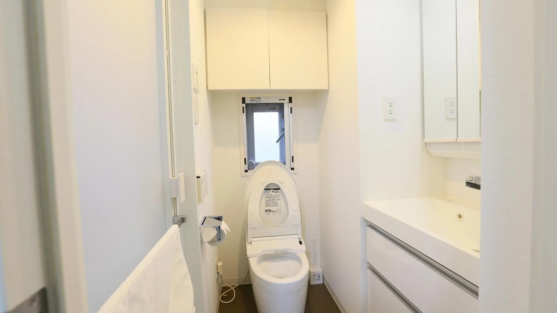 Regno Comfort Asakusa Ⅳ Tokyo Apartment